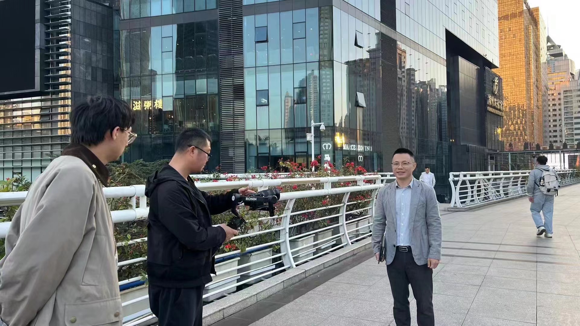 天南海北，順動廣告拍攝老百姓創(chuàng)業(yè)故事